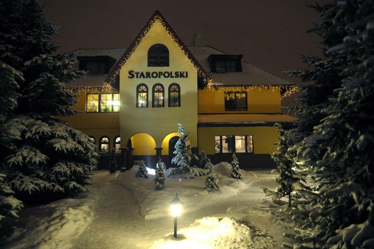 Dworek Staropolski ポズナン エクステリア 写真