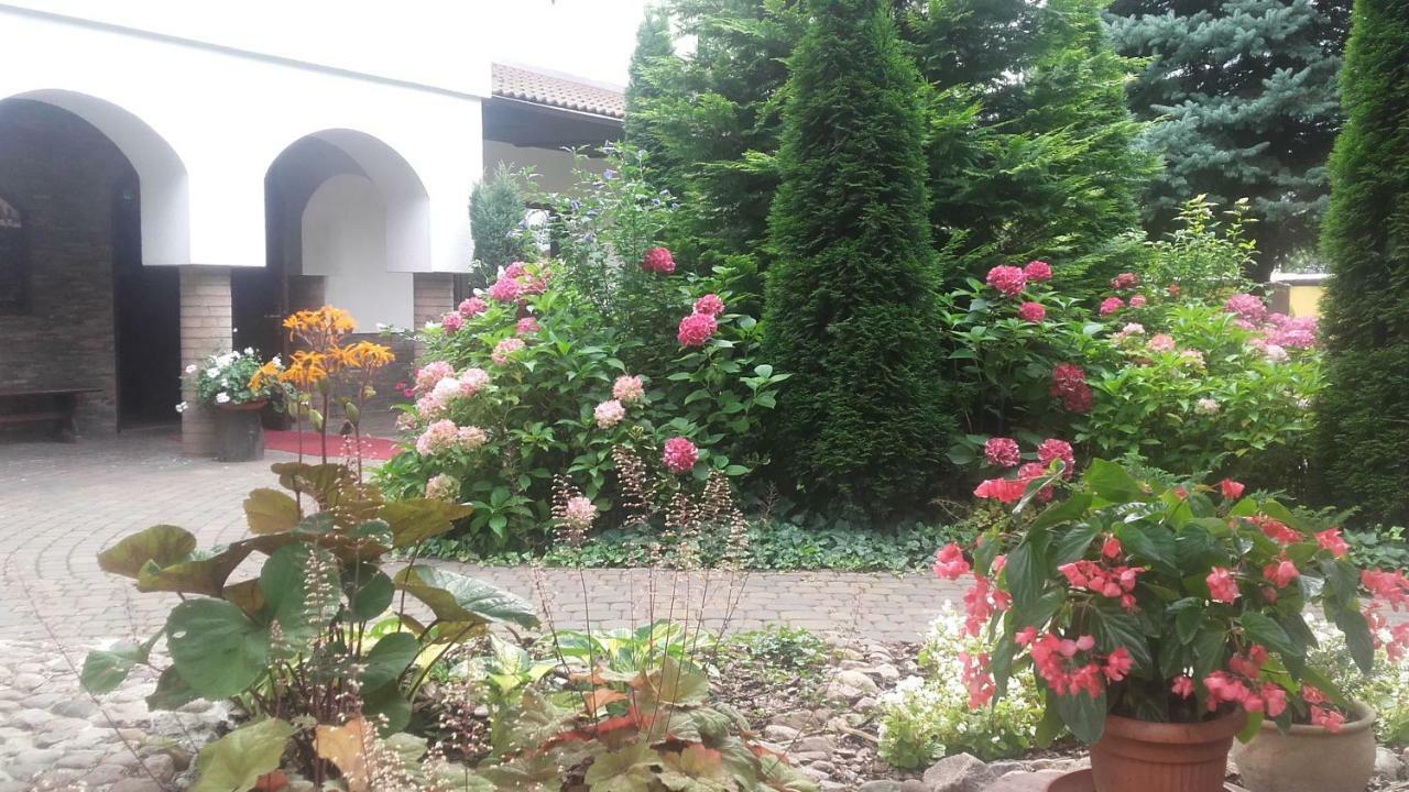 Dworek Staropolski ポズナン エクステリア 写真